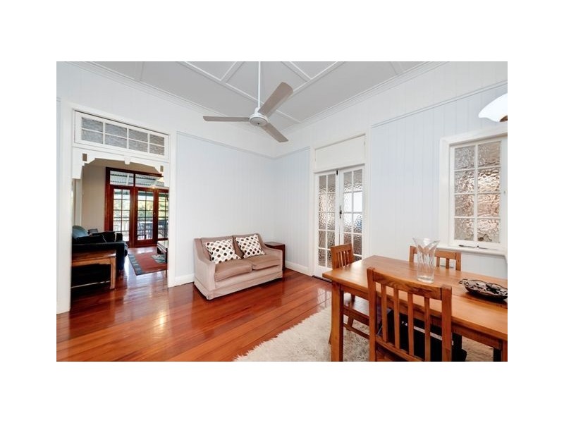 26 St Leonards Street, Coorparoo QLD 4151