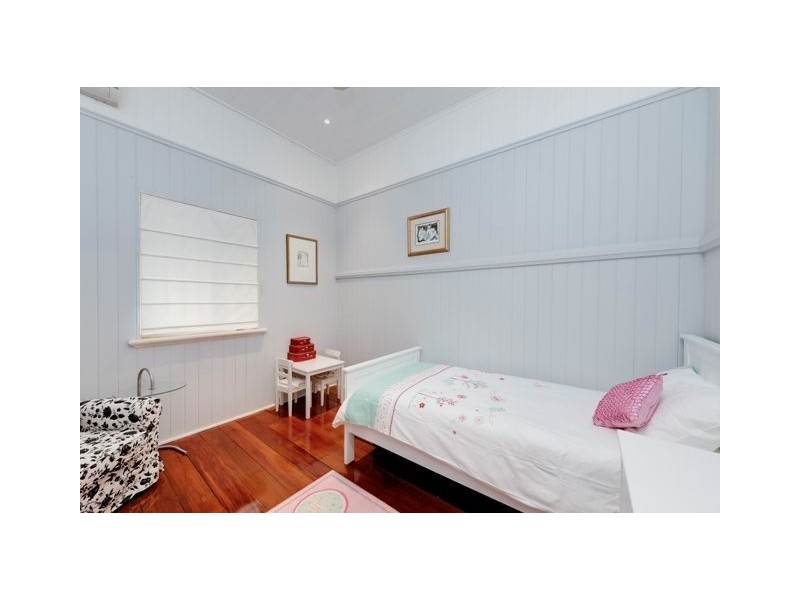 26 St Leonards Street, Coorparoo QLD 4151