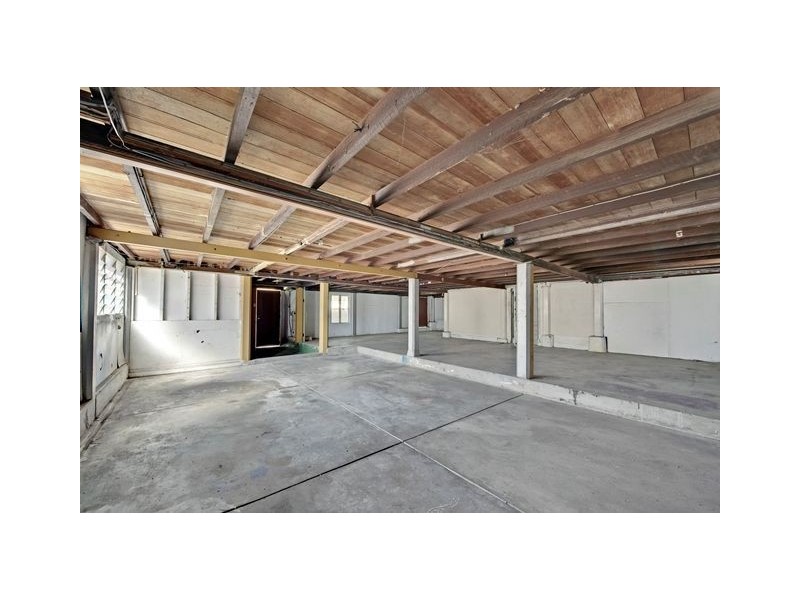 25 Woodhill Avenue, Coorparoo QLD 4151