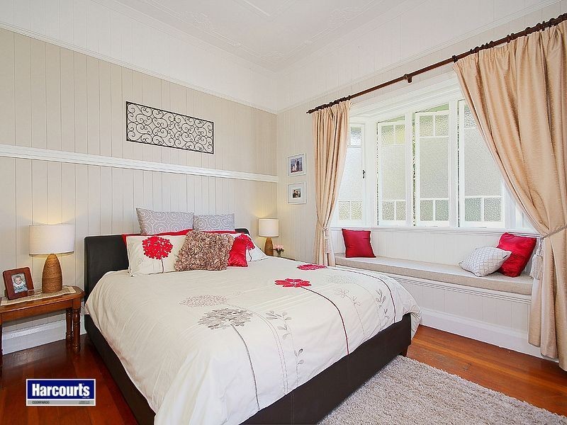 9 Durham Street, Coorparoo QLD 4151