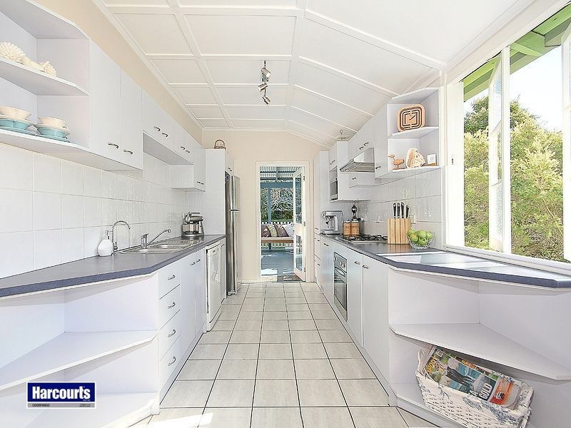 9 Durham Street, Coorparoo QLD 4151