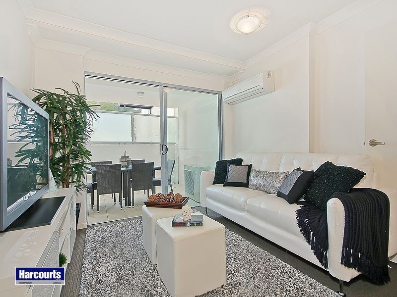19/108 Nicholson Street, Greenslopes QLD 4120