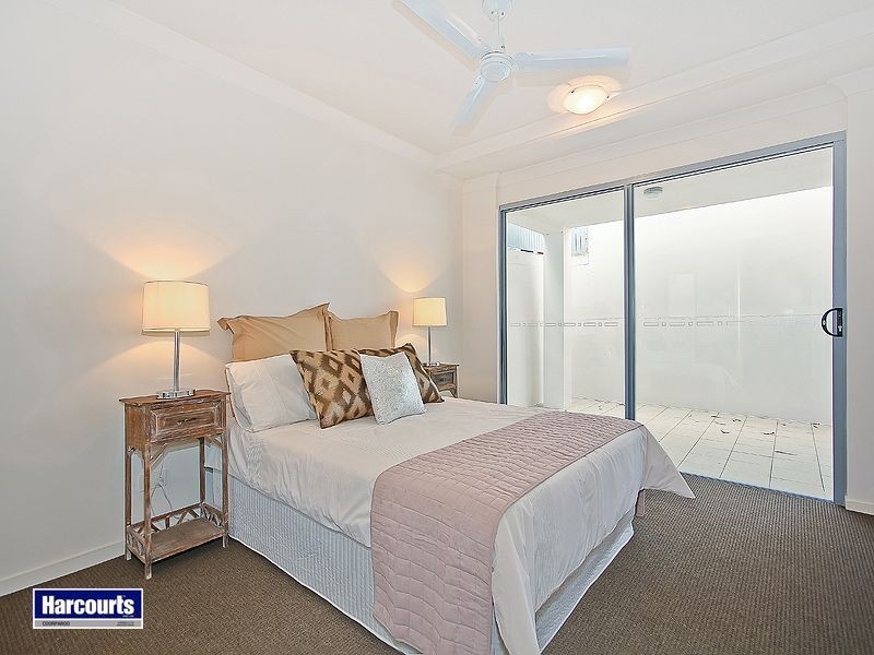 19/108 Nicholson Street, Greenslopes QLD 4120