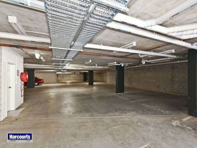 19/108 Nicholson Street, Greenslopes QLD 4120