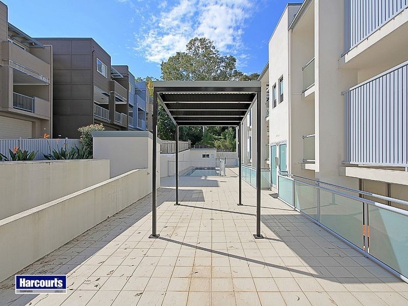 19/108 Nicholson Street, Greenslopes QLD 4120