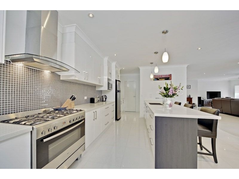 22 Phillip Street, Cleveland QLD 4163