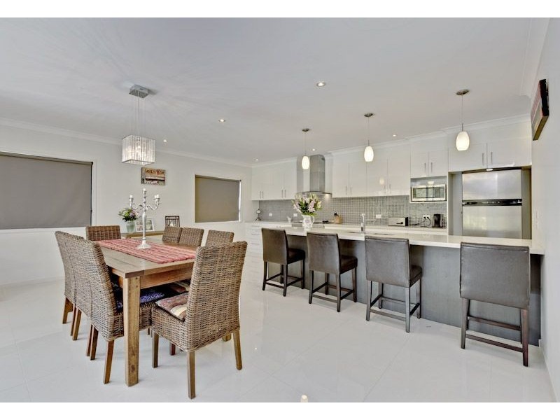 22 Phillip Street, Cleveland QLD 4163