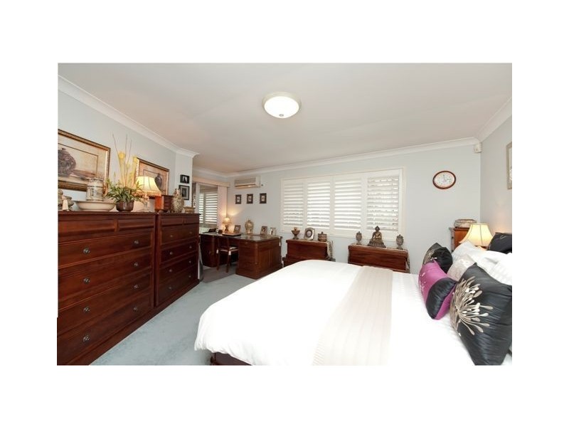 2/37 Cedar Street, Greenslopes QLD 4120