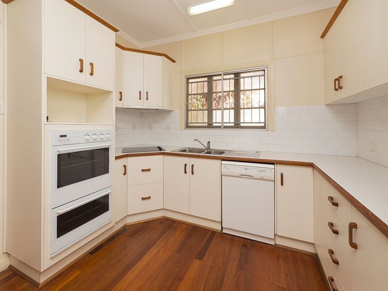 90 Vale Street, Moorooka QLD 4105