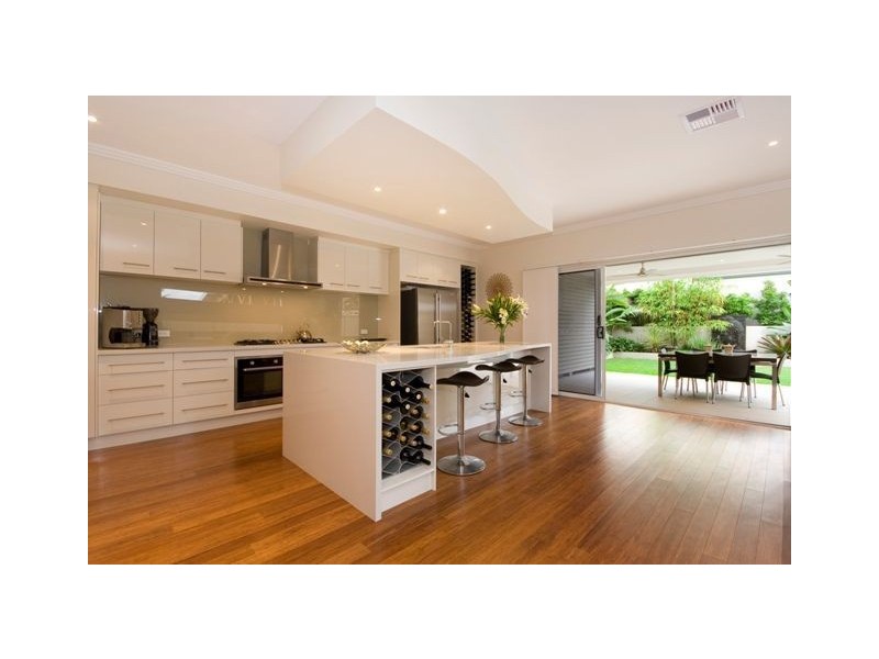 76 Marriott Street, Coorparoo QLD 4151