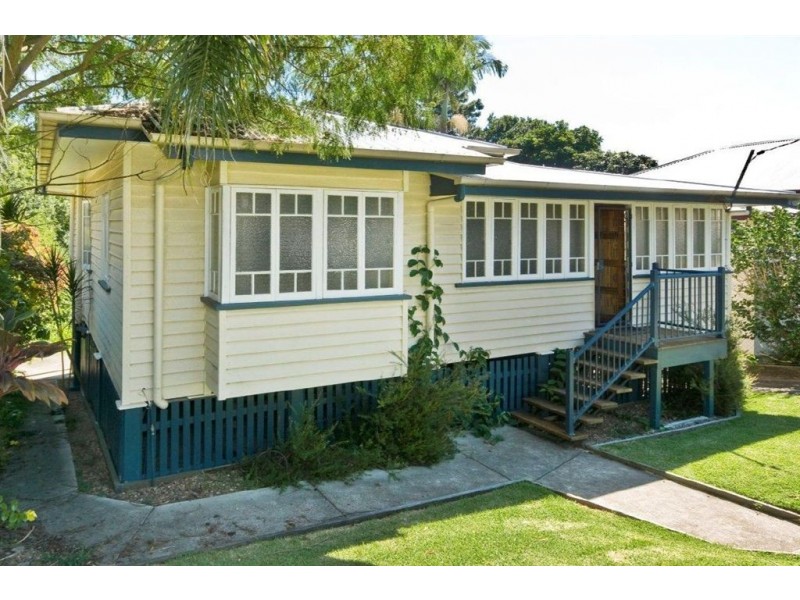 14 Barter Avenue, Holland Park QLD 4121