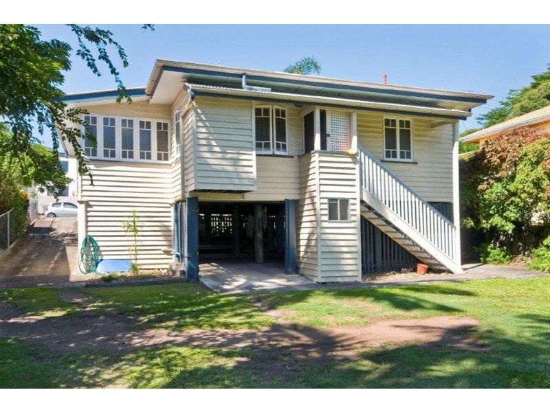 14 Barter Avenue, Holland Park QLD 4121