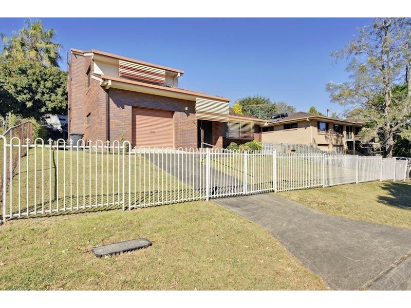 32 Hartigan Street, Belmont QLD 4153