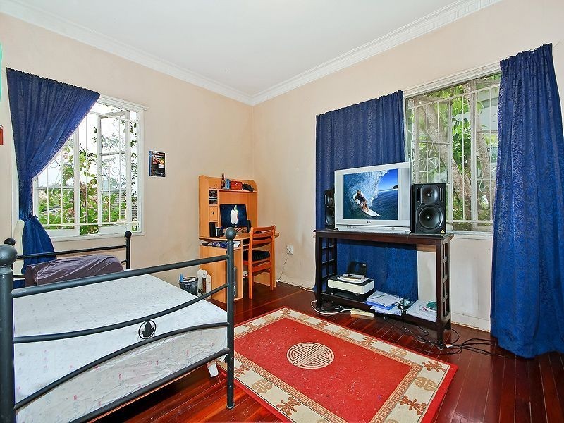 3 Gristock Street, Coorparoo QLD 4151