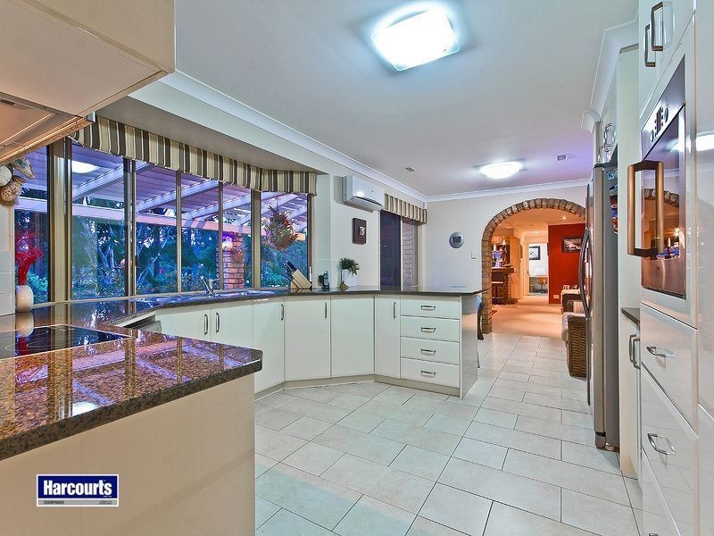 76 Stanmere Street, Carindale QLD 4152