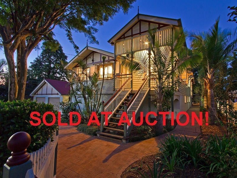 64 Lloyd Street, Camp Hill QLD 4152