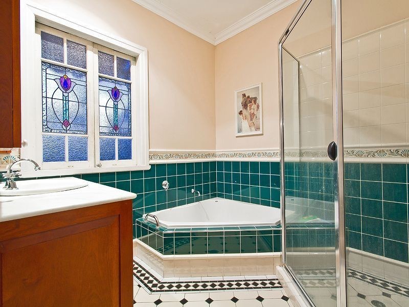 64 Lloyd Street, Camp Hill QLD 4152