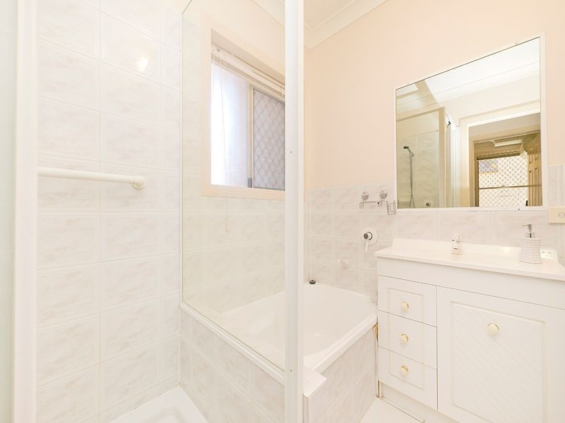 2/49 Amelia Street, Coorparoo QLD 4151