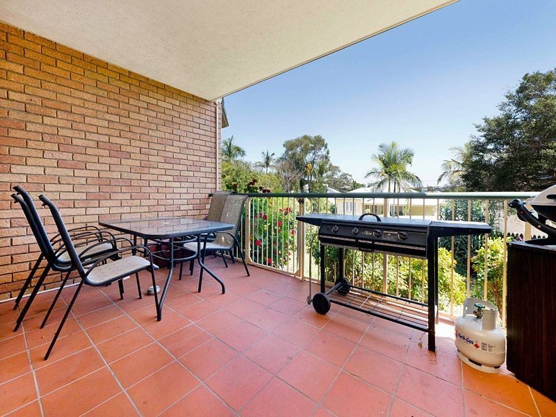 2/49 Amelia Street, Coorparoo QLD 4151