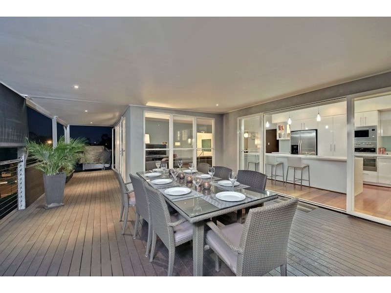 117 Stephen Street, Camp Hill QLD 4152