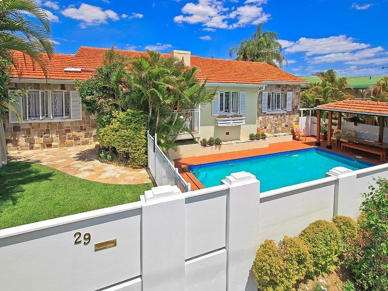 29 Solar Street, Coorparoo QLD 4151