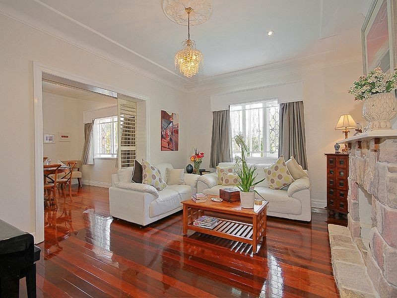 29 Solar Street, Coorparoo QLD 4151