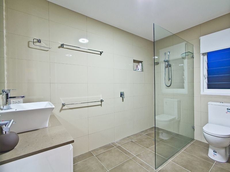 11A Laurie Street, Carina Heights QLD 4152