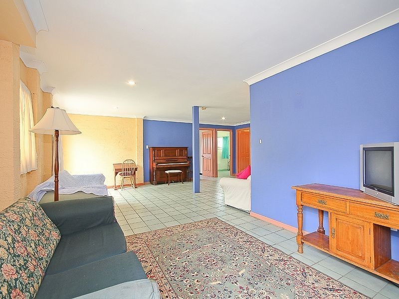 83 Derby Street, Coorparoo QLD 4151