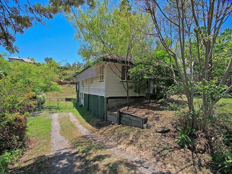 12 Doyle Street, Coorparoo QLD 4151