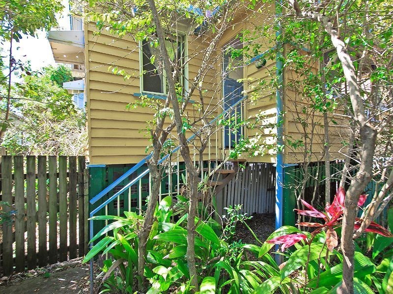 62 Jellicoe Street, Coorparoo QLD 4151