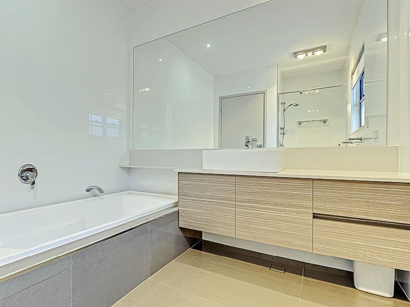 29 Gristock Street, Coorparoo QLD 4151