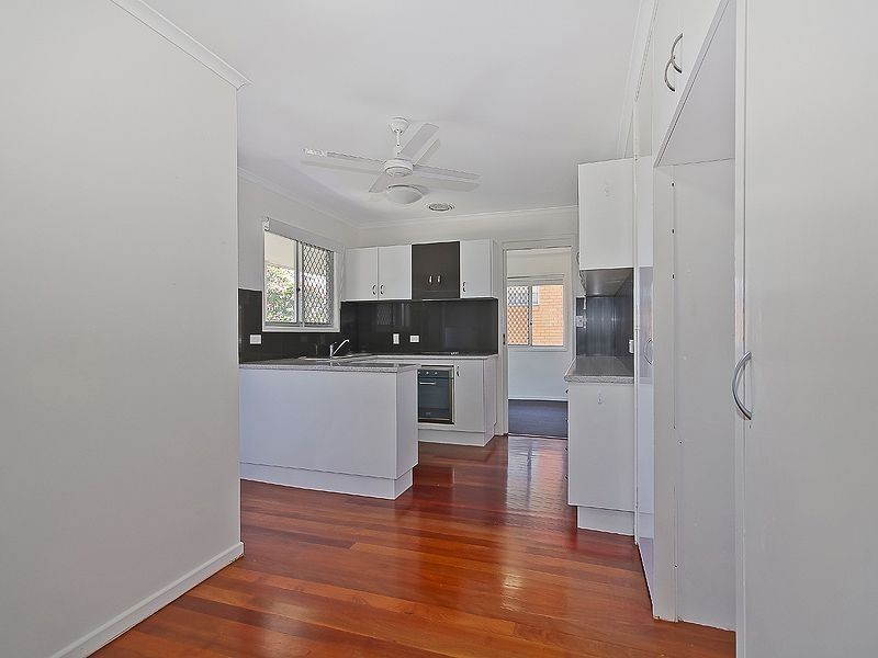 30 Ara Street, Camp Hill QLD 4152