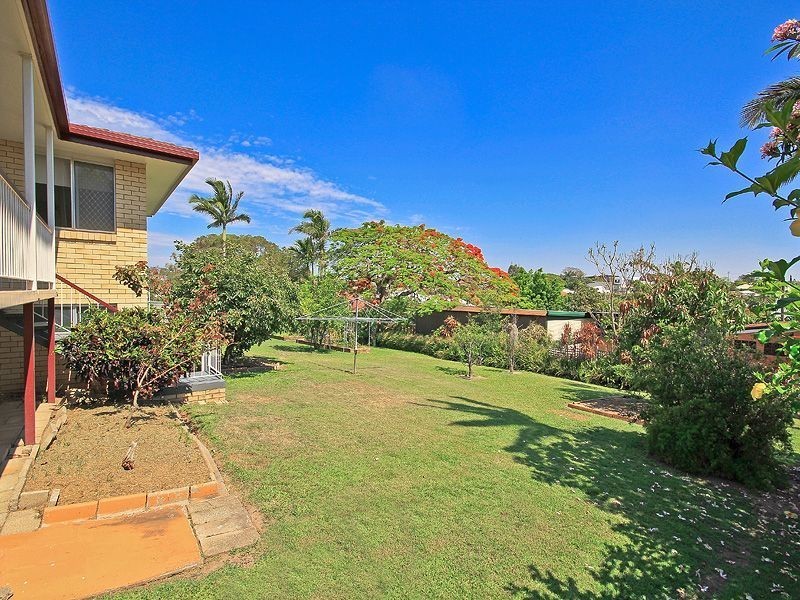 30 Ara Street, Camp Hill QLD 4152