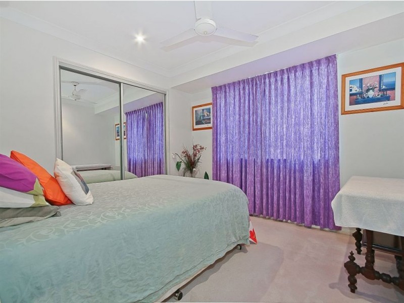 6 Hiley Court, Carindale QLD 4152