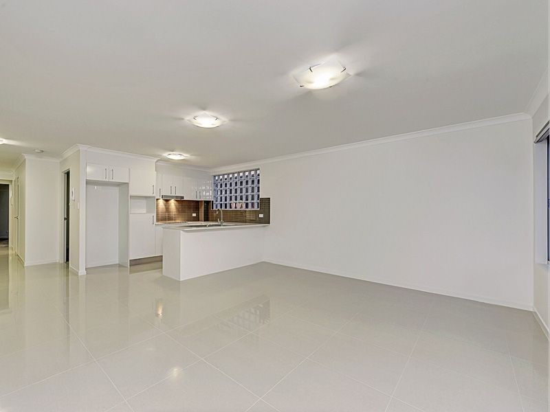 2/56 Nelson Street, Coorparoo QLD 4151
