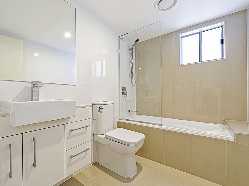 2/56 Nelson Street, Coorparoo QLD 4151