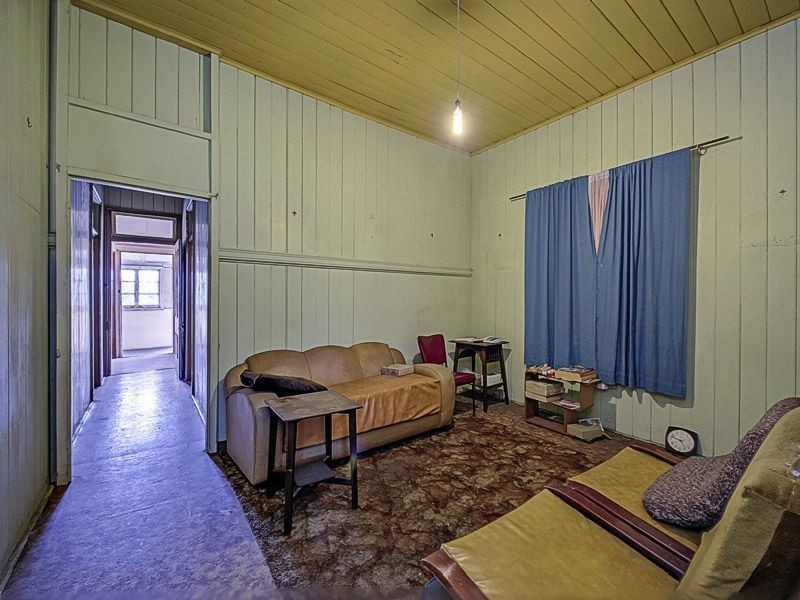 77 Duke Street, Annerley QLD 4103