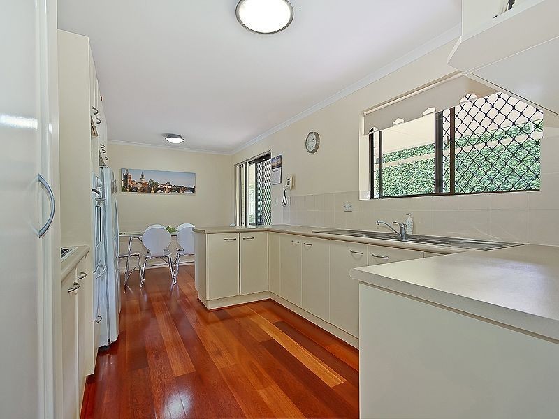 16 Jalanga Street, Belmont QLD 4153