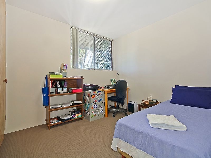 1/67 McLay Street, Coorparoo QLD 4151