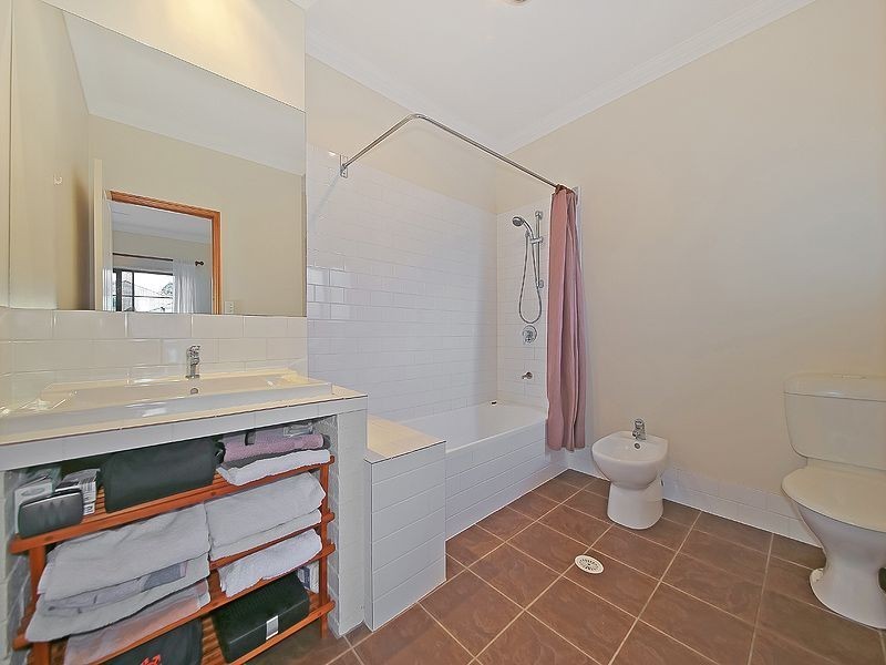 4 Kakadu Crescent, Underwood QLD 4119