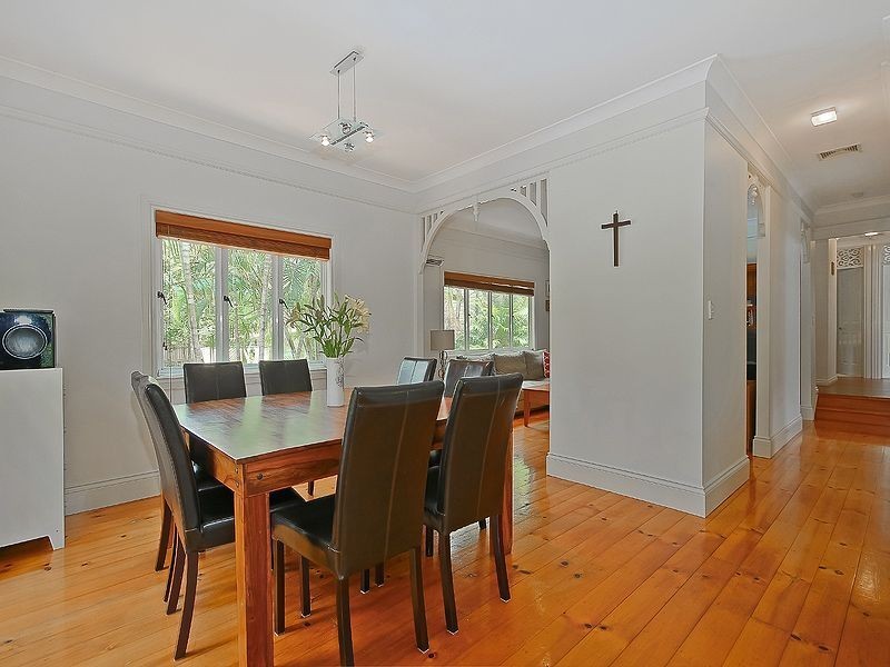 36 Kenneth Street, Coorparoo QLD 4151