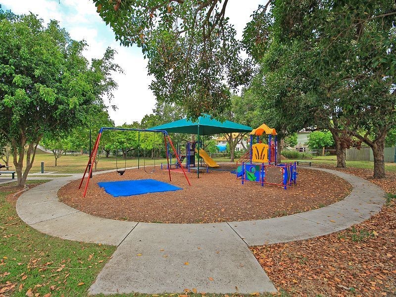 36 Kenneth Street, Coorparoo QLD 4151