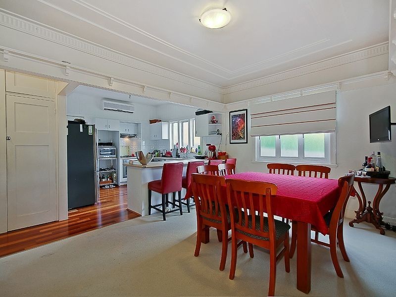 267 Chatsworth Road, Coorparoo QLD 4151