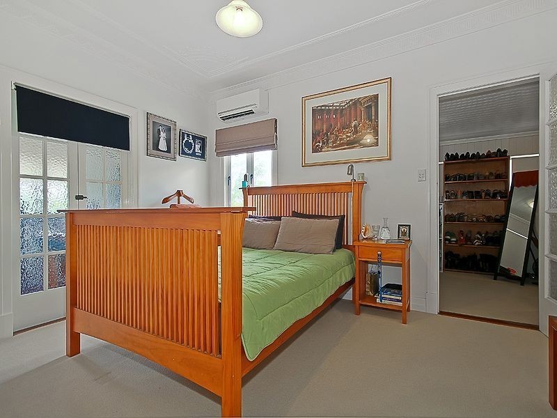 267 Chatsworth Road, Coorparoo QLD 4151