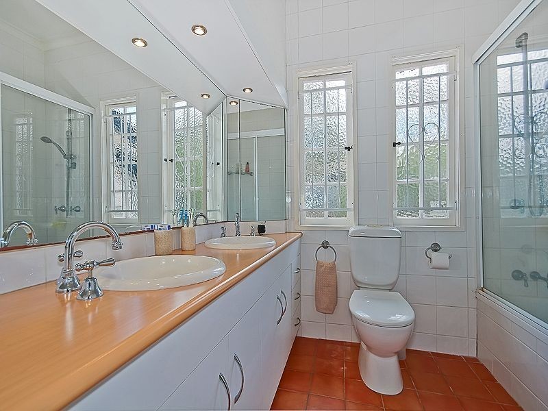 267 Chatsworth Road, Coorparoo QLD 4151