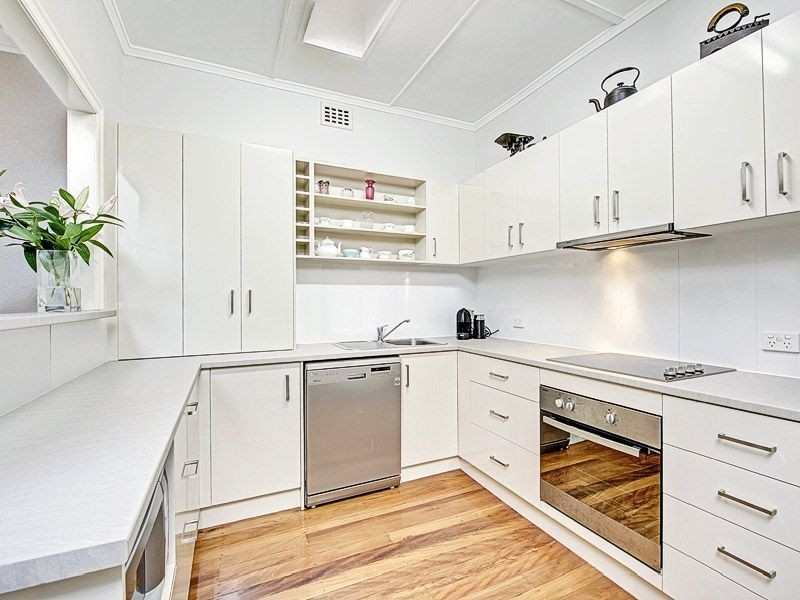 32 Wills Street, Coorparoo QLD 4151