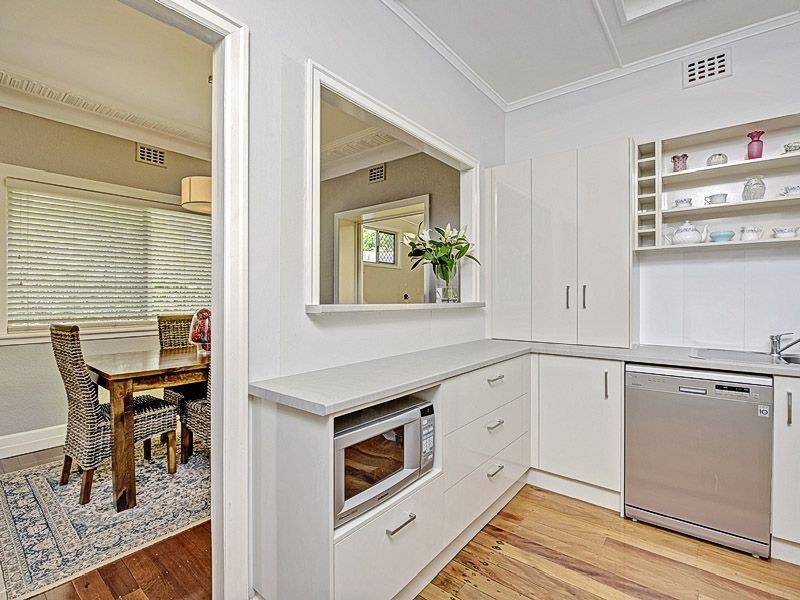 32 Wills Street, Coorparoo QLD 4151