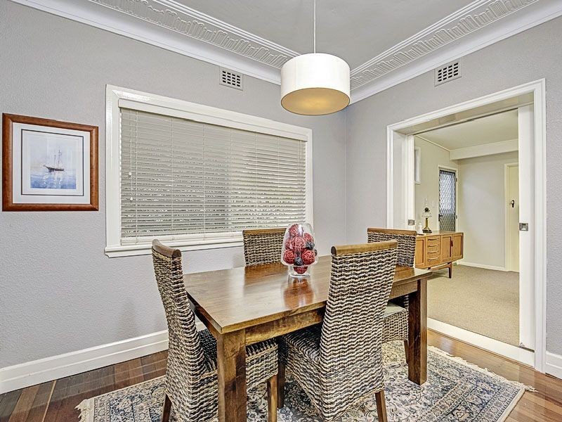 32 Wills Street, Coorparoo QLD 4151