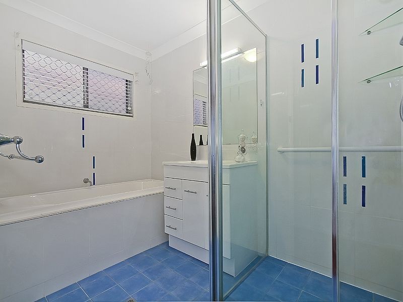 4 Solander Street, Carina QLD 4152