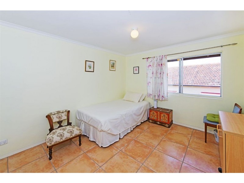 4/32 Woodhill Avenue, Coorparoo QLD 4151